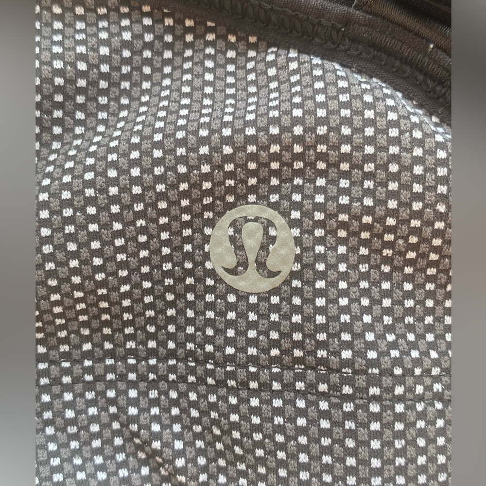 Lululemon Ta Ta Tamer II Black & White, 36DD - Picture 4 of 6